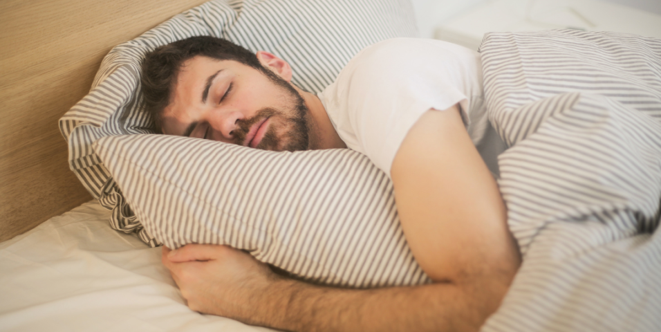 Guy Having Sleep Apnea Issue